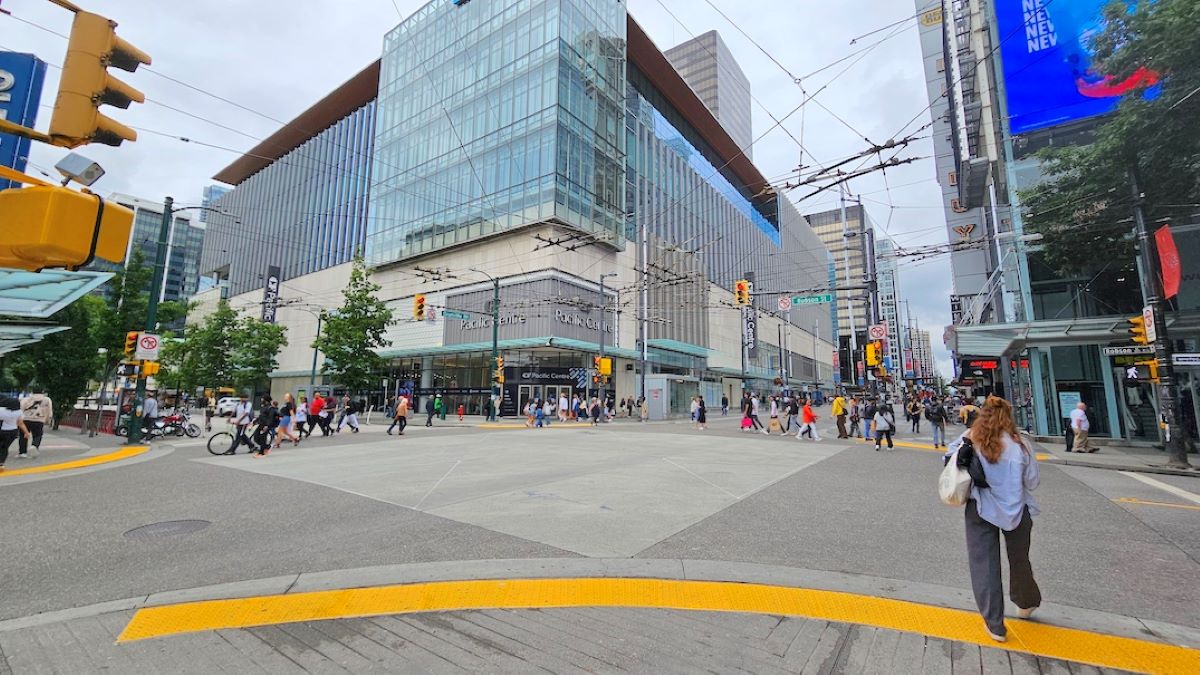 Vancouver aktivira ‘pješačku strku’ na raskrižju