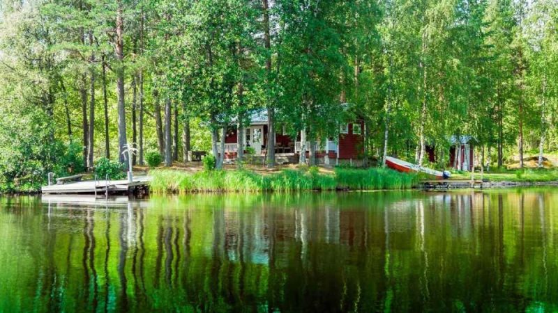 Europski turisti mijenjaju užarene ljetne ulice za finska jezera, šume i hladnije noći