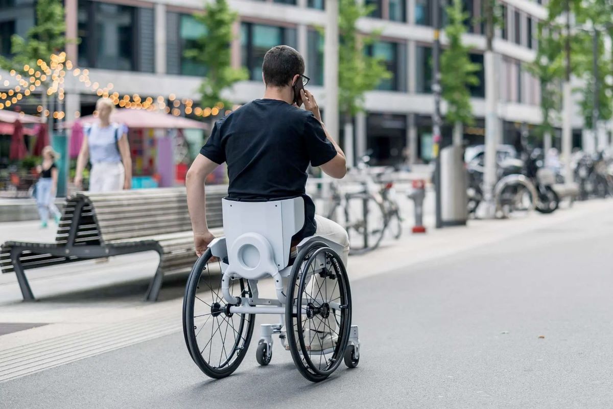 Inovativna invalidska kolica kojima se upravlja bez upotrebe ruku