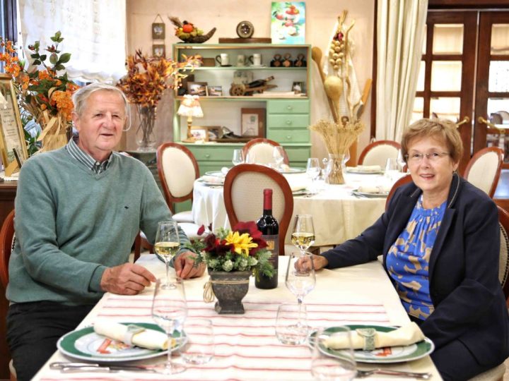 Nedaleko Karlovca živi obitelj koja slavi 50 godina rada i još ne misle stati! Zbog njihovih delicija u ove krajeve dolaze ljudi iz cijele Hrvatske