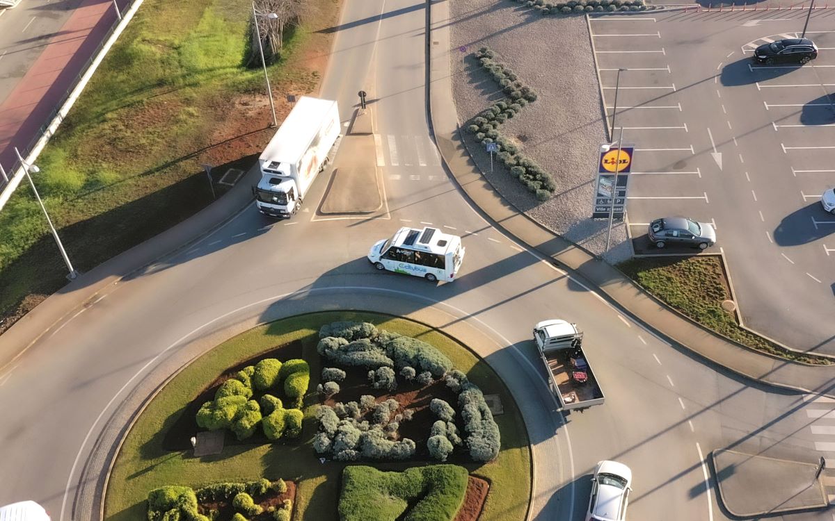 Širi se mreža javnog prijevoza u Poreču – Grad nabavlja još dva e-busa