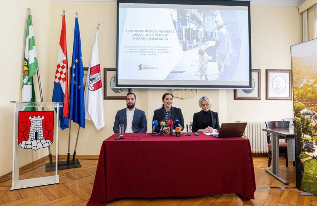 Naknada bakama i djedovima za čuvanje unuka