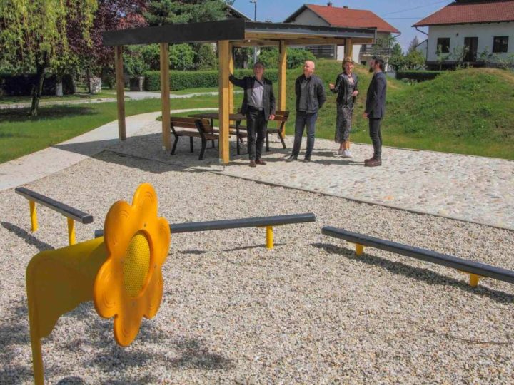 U Ivancu otvoren prvi barefoot park u Hrvatskoj – bosonogom igrom djeca će razvijati motoričke sposobnosti