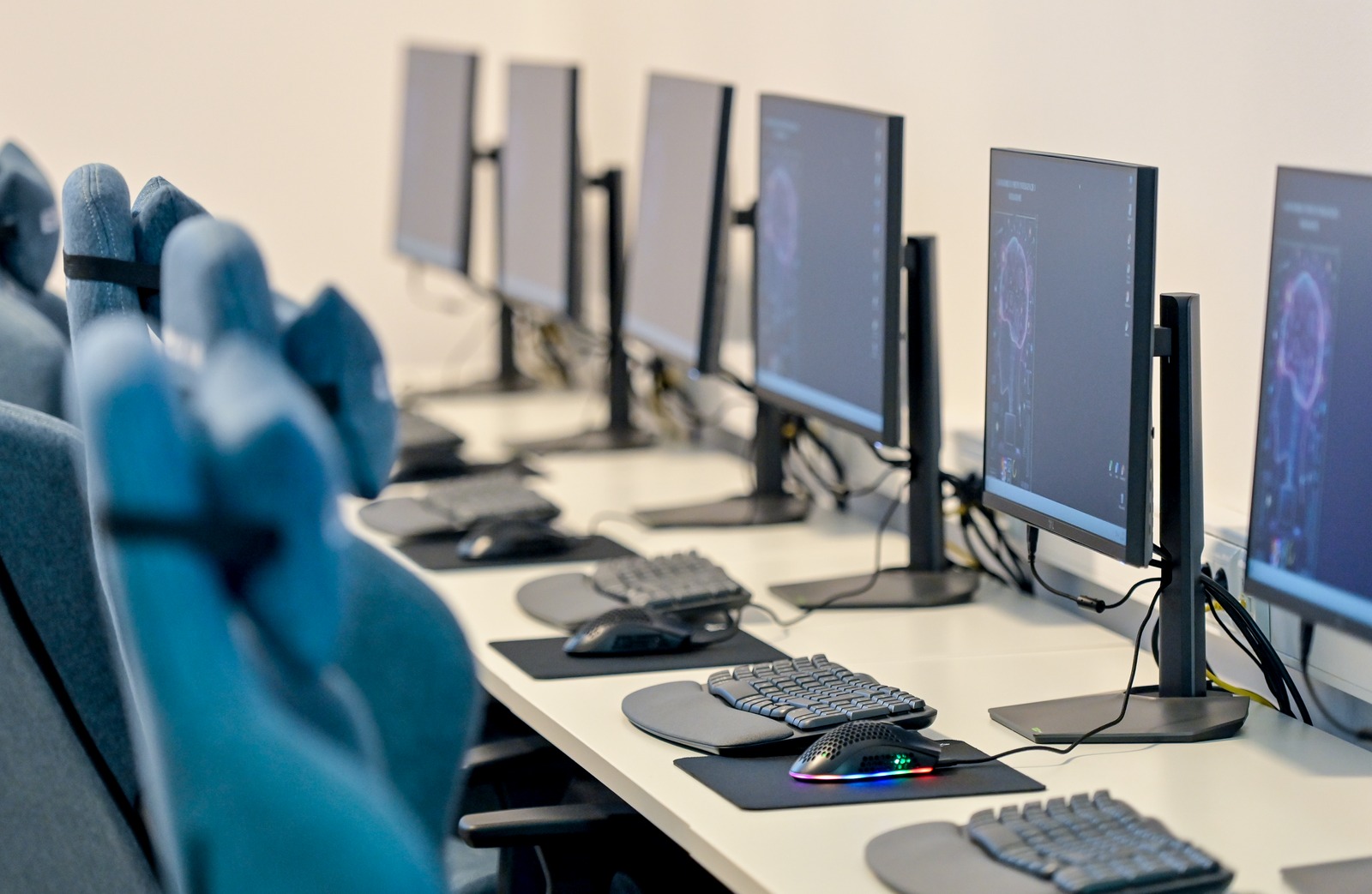 U Varaždinskoj županiji otvoren prvi školski Laboratorij za umjetnu inteligenciju i holograme u Hrvatskoj