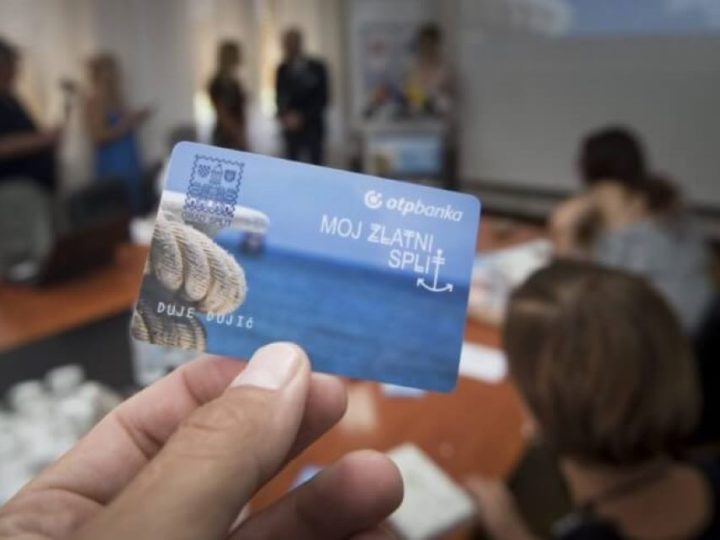 Stiže li konačno nacionalna umirovljenička kartica?