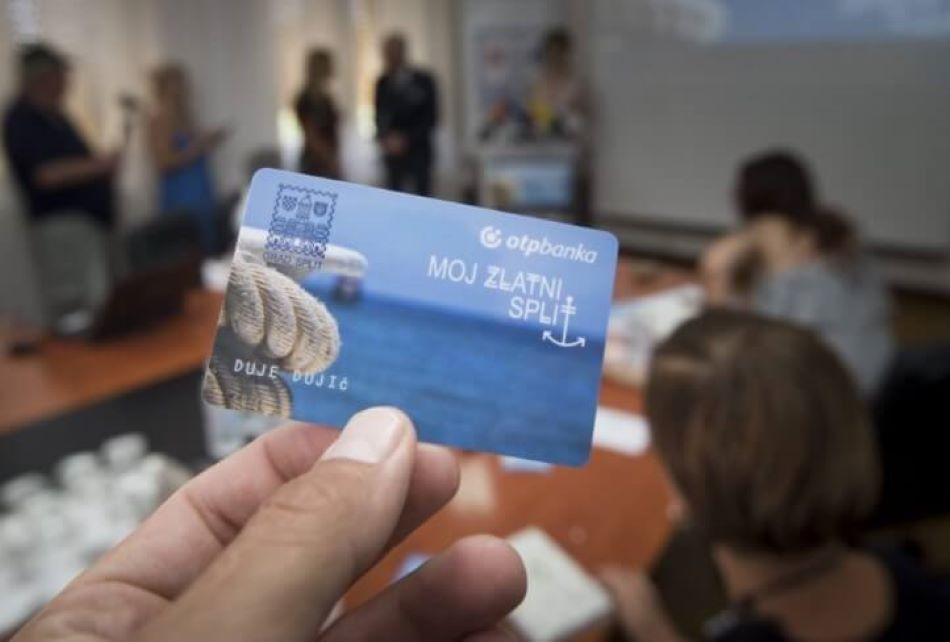 Stiže li konačno nacionalna umirovljenička kartica?