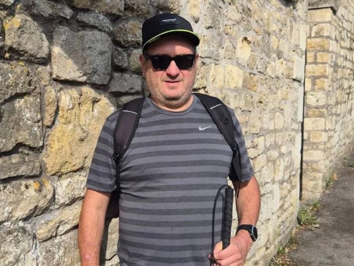 Kako su Ray-Ban i Meta pametne naočale slijepom radniku vratile posao i samostalnost