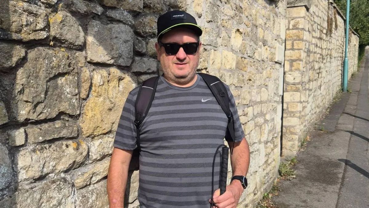 Kako su Ray-Ban i Meta pametne naočale slijepom radniku vratile posao i samostalnost