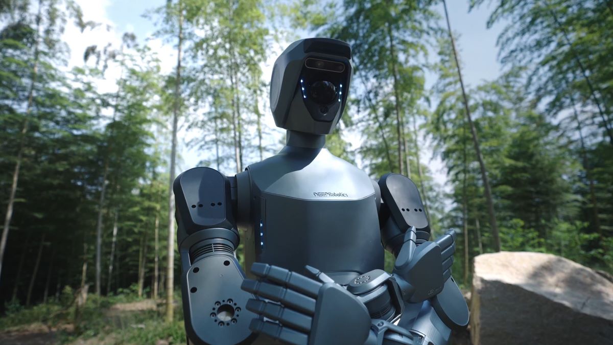 Kinezi predstavili prvog humanoidnog robota otpornog na sve vremenske uvjete