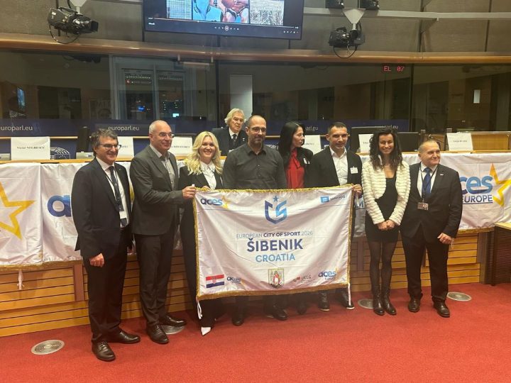 Grad Šibenik u Bruxellesu službeno dobio nagradu: Europski grad sporta za 2026. godinu