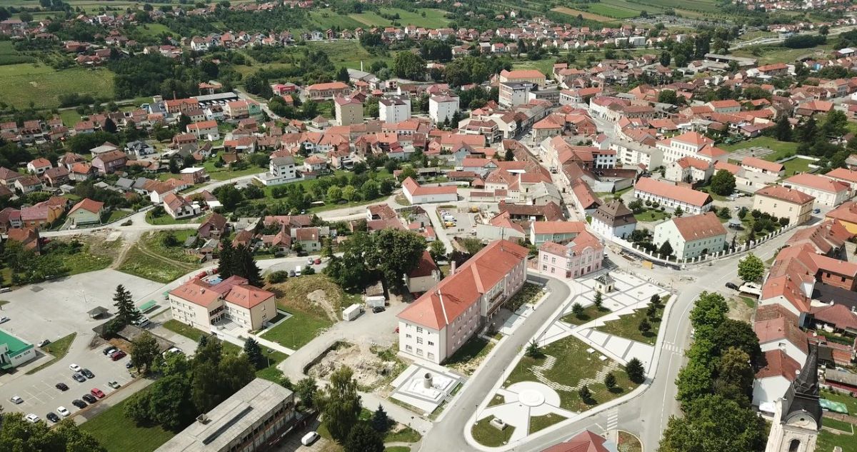 Digitalizacija zavičajne građe povijesti grada Pakraca