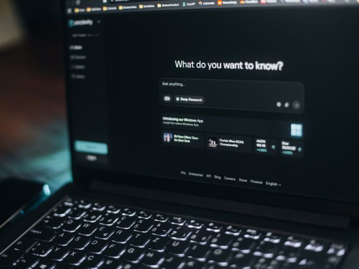 OpenAI započinje s uvođenjem oglasa u ChatGPT