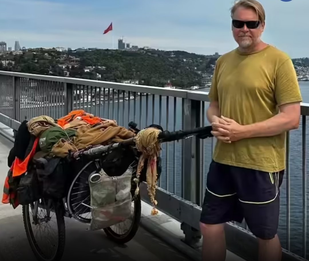 Čovjek koji već 27 godina pješači prema svom domu