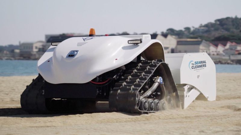 BeBot robot za čišćenje plaža prosijava pijesak kako bi uklonio skriveno smeće
