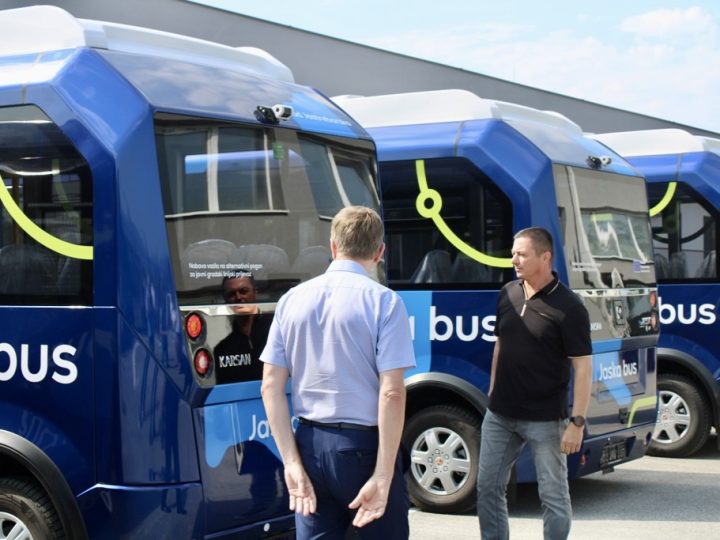 Električni minibusevi stigli u Jastrebarsko