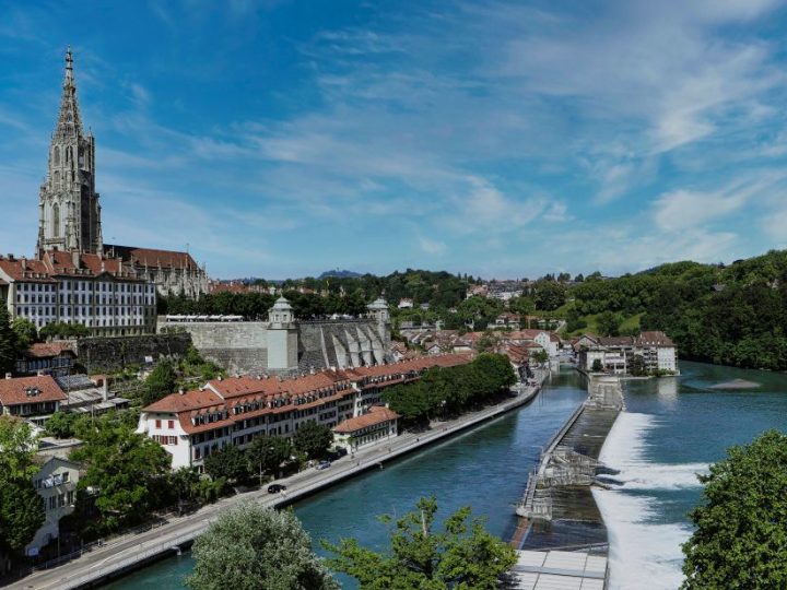Rijeka Aare je toliko čista da je lokalno stanovništvo koristi za plivanje kući