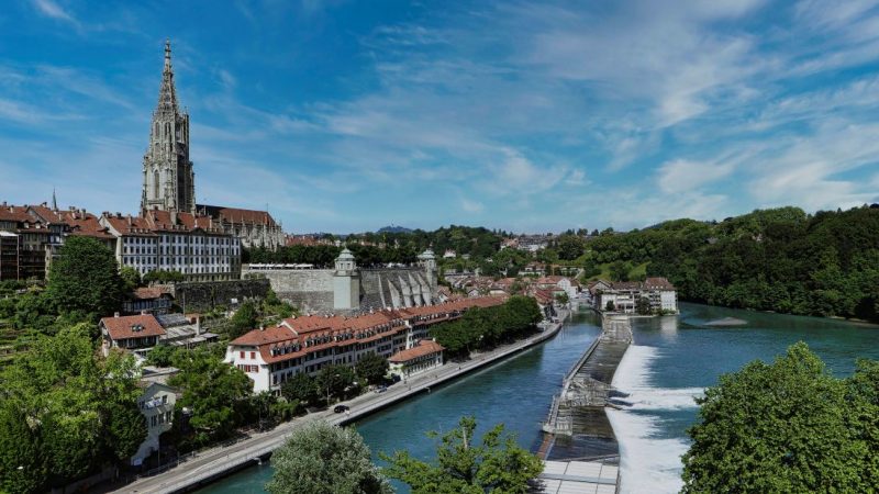 Rijeka Aare je toliko čista da je lokalno stanovništvo koristi za plivanje kući