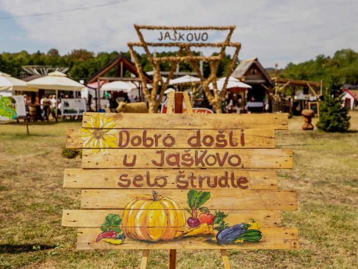 NAJSLAĐI VIKEND U HRVATSKOJ: Štrudlafest u Jaškovu donio sjajnu zabavu, vrhunske okuse i uživanje za cijelu obitelj!
