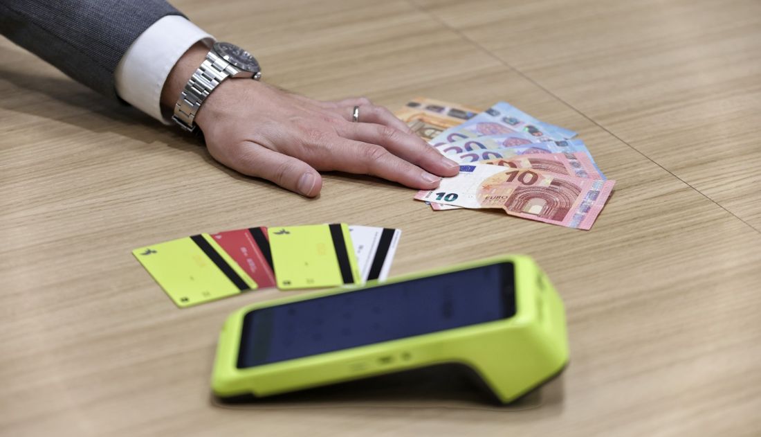 Gotovina ili kartica: Financijski stručnjak otkriva što nam se više isplati u novčaniku!